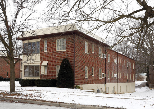 Building Photo - 517 E Washington St