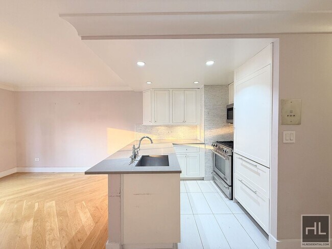 Foto del edificio - 1 bedroom with home office / Washer and dryer / WEST 93 STREET