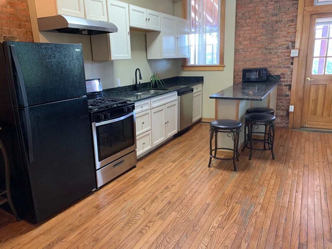 138 Front St, Binghamton, NY 13905 Rentals in Binghamton at 138 Front