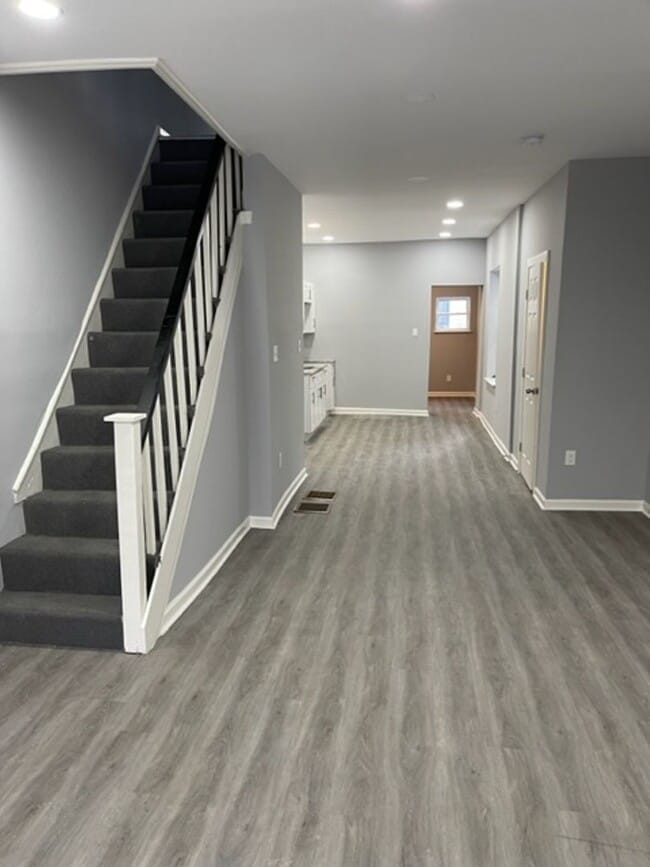 Photo - 6051 W Girard Ave House