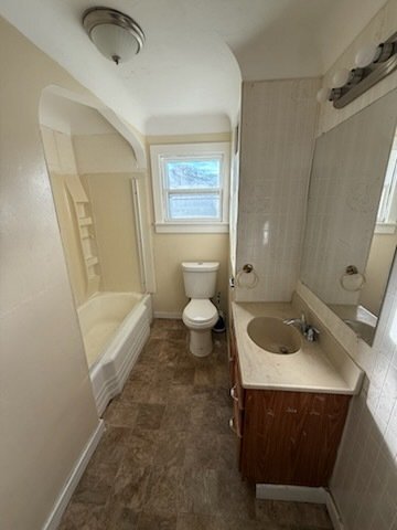 Foto del edificio - Comfortable 2-Bedroom Rental on Tremont Av...