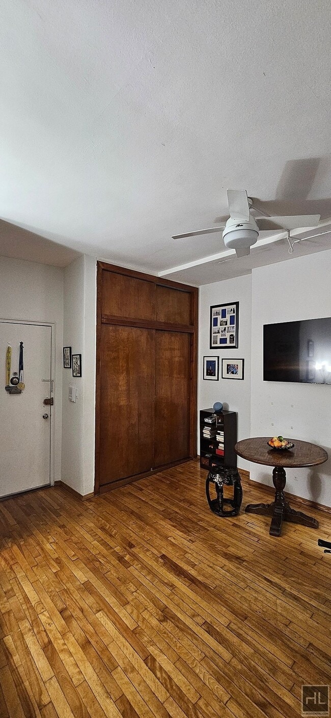 Building Photo - W 56th St