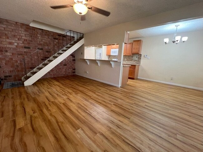 Building Photo - Beautiful Two Story Condo near Meadowoo...