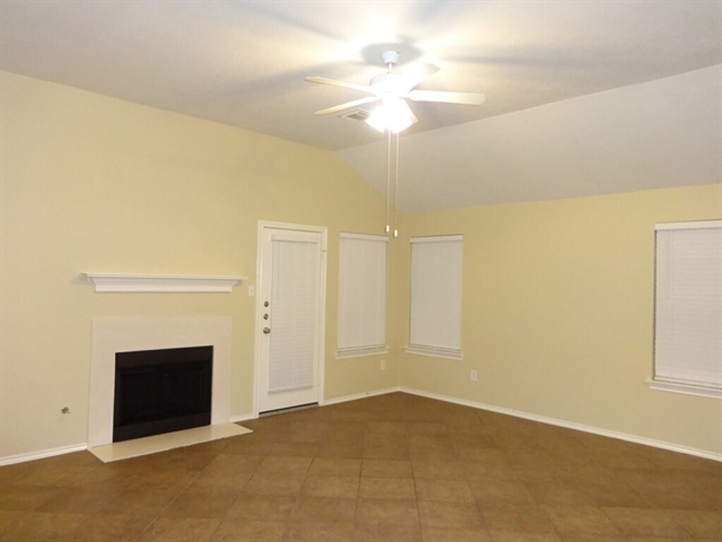 Building Photo - 20335 Mammoth Falls Dr