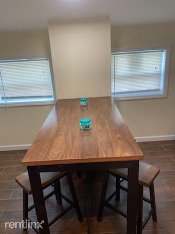 Foto del edificio - 3 br, 1.5 bath House - N. Delaware Ave