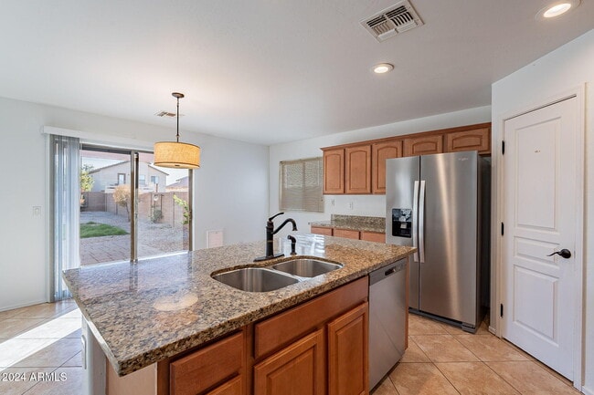 Building Photo - 2741 E Cowboy Cove Trail