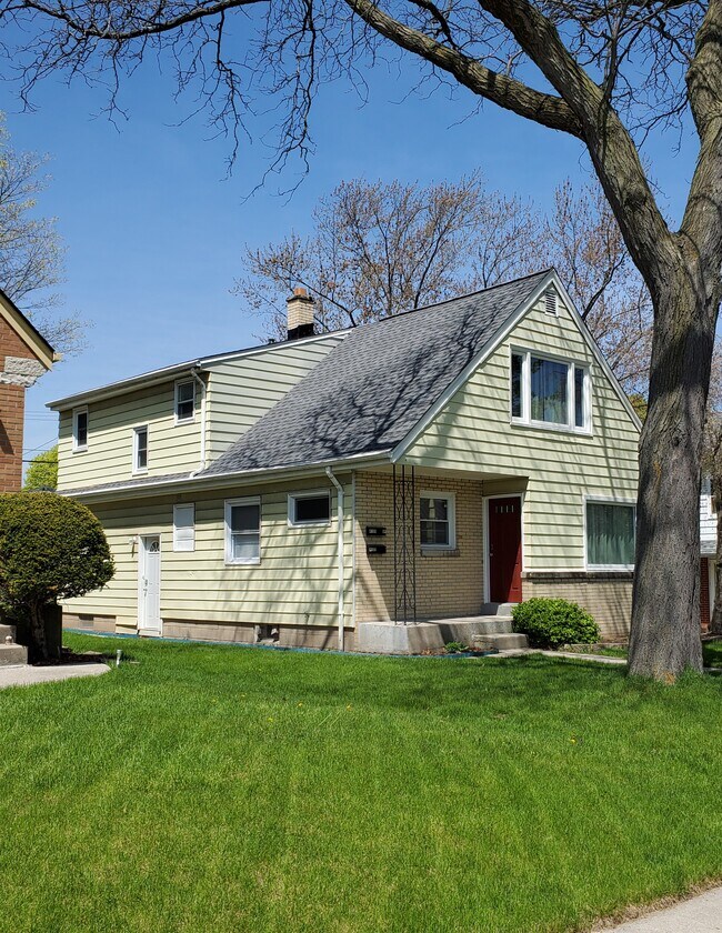 Building Photo - 4109 N 84TH ST