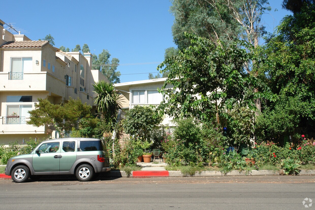 Building Photo - 4209 Radford Ave