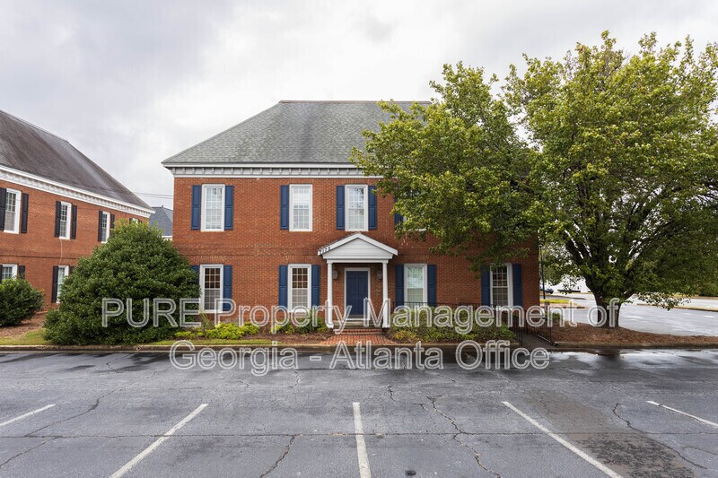 Foto principal - 7175 Jonesboro Rd