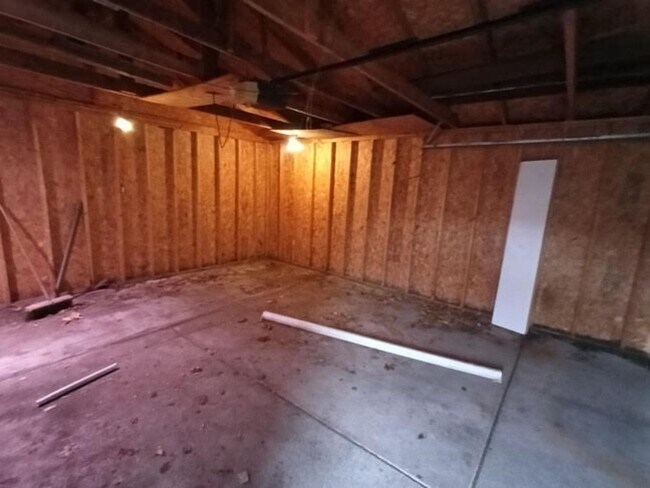 Foto del edificio - Cozy 2 bedroom 1 bathroom brick ranch