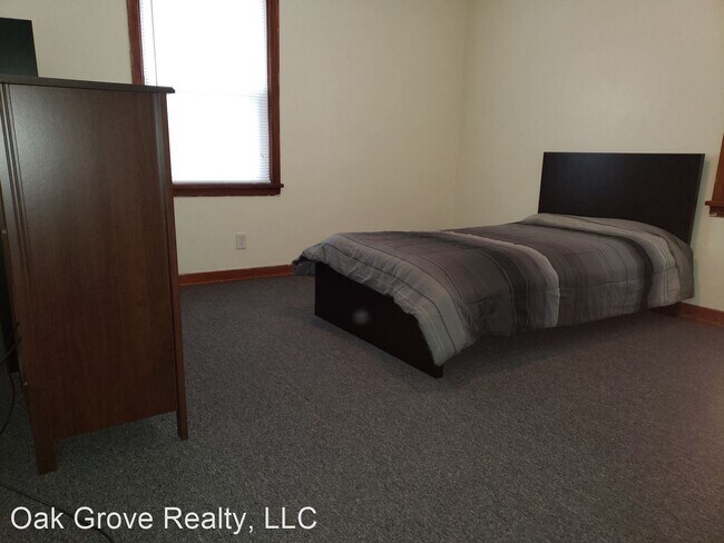 Foto del edificio - 5 br, 2 bath House - 1230 Oakland Ave