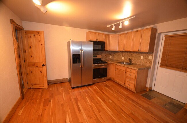 Foto del edificio - 471 High Point Dr