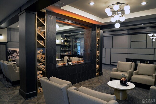 Building Photo - 11 US-1