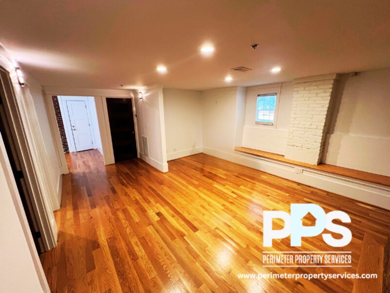 Foto principal - 951 Edgewood Ave NE