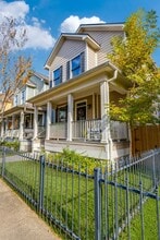 Building Photo - 1017 W 15th 1/2 St