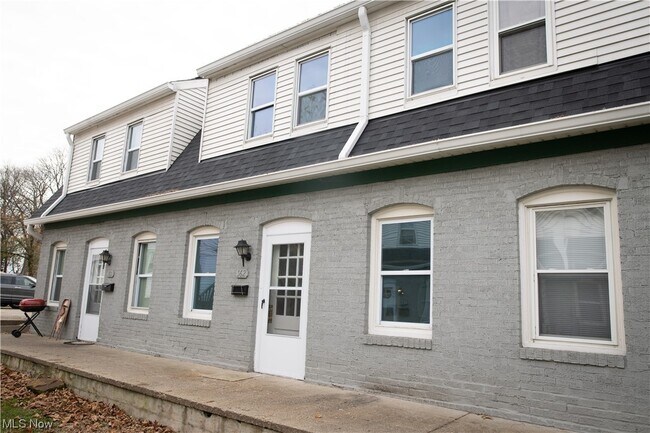 Foto del edificio - 162 S Walnut St