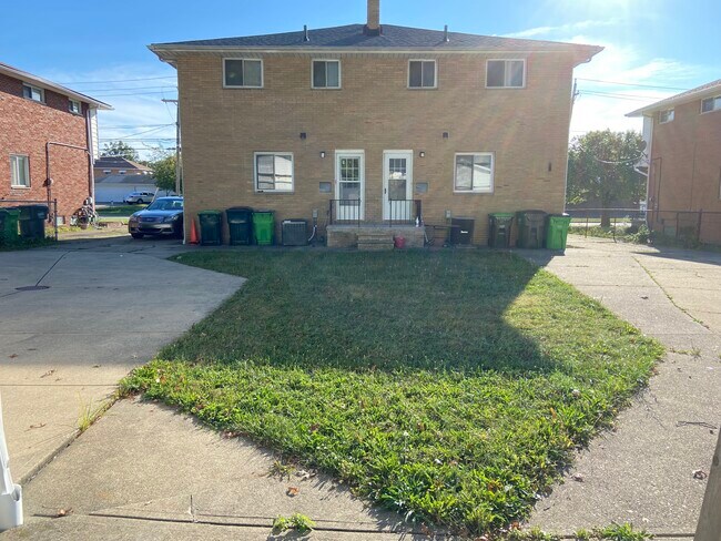 BACKYARD OF DUPLEX - 1637 Drenik Dr
