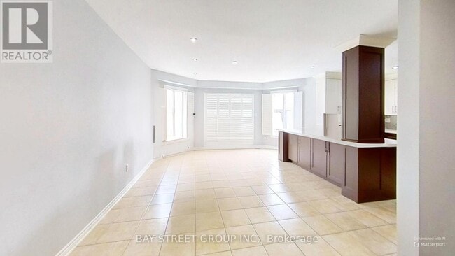 Building Photo - 98 Royalpark Way