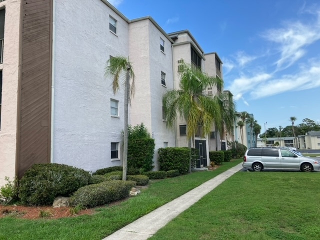 Building Photo - 5541 Bay Blvd