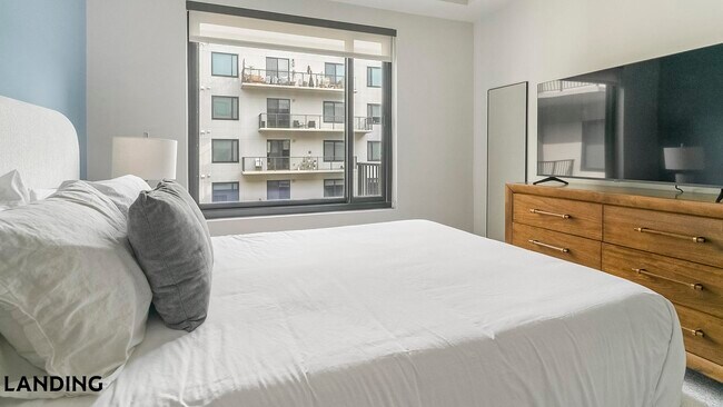 Foto del edificio - 1414 Wood Hollow Dr