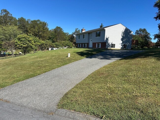 Foto del edificio - Single Family Home-Jarrettsville