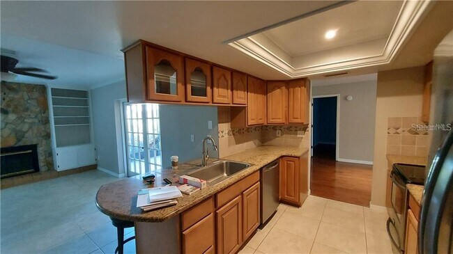 Foto del edificio - 3618 Forest Cir