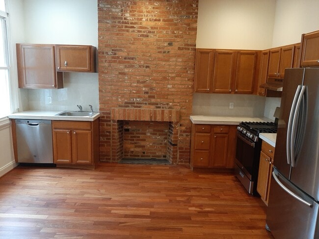 Building Photo - 917 Stiles St