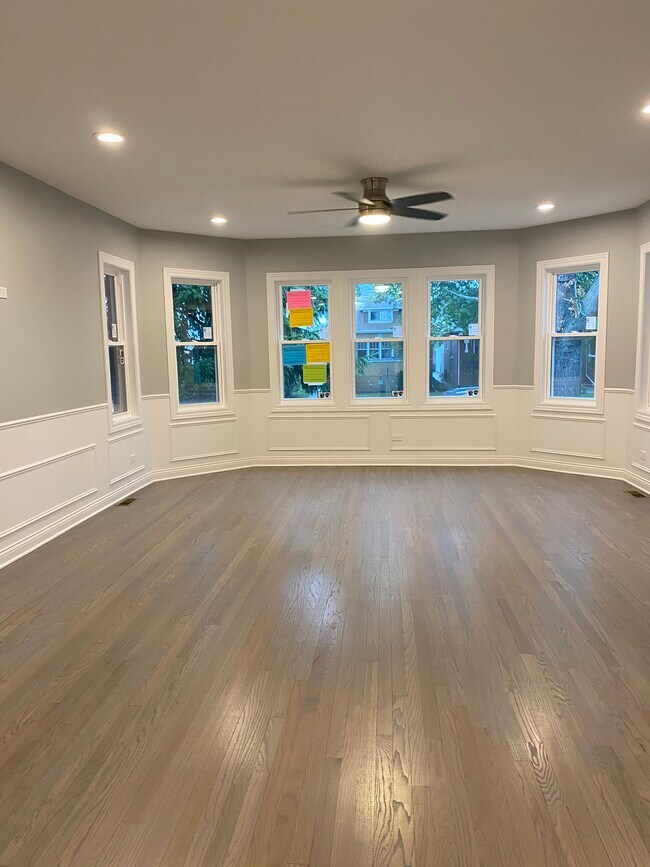 Building Photo - 7753 W Sunset Dr