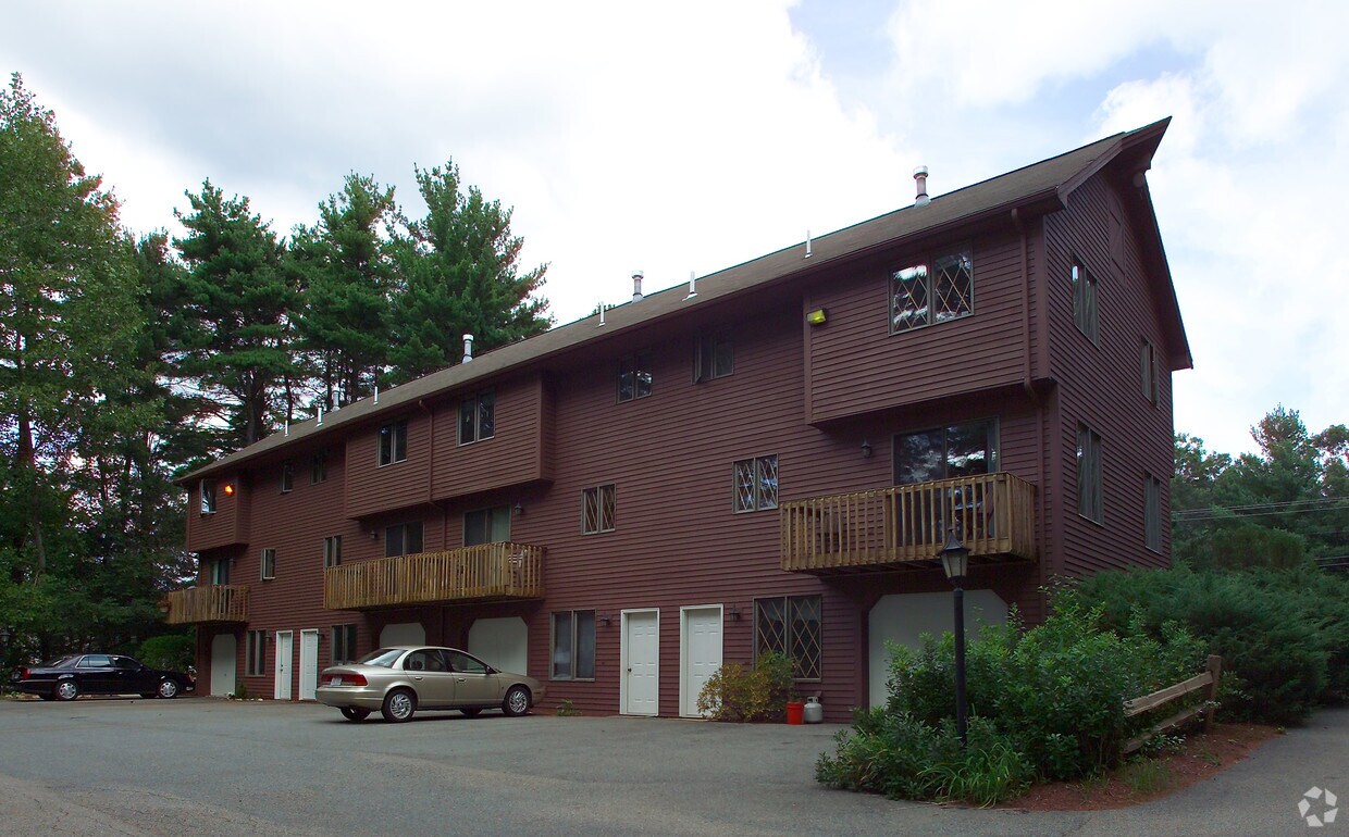 Building Photo - 155 Chestnut St