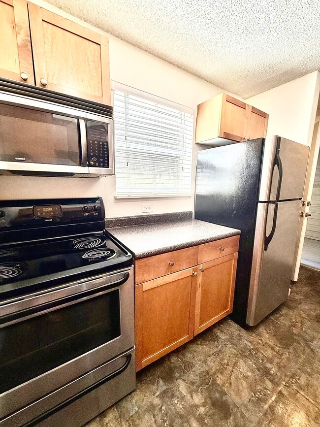 Building Photo - 2500 Winding Creek Blvd