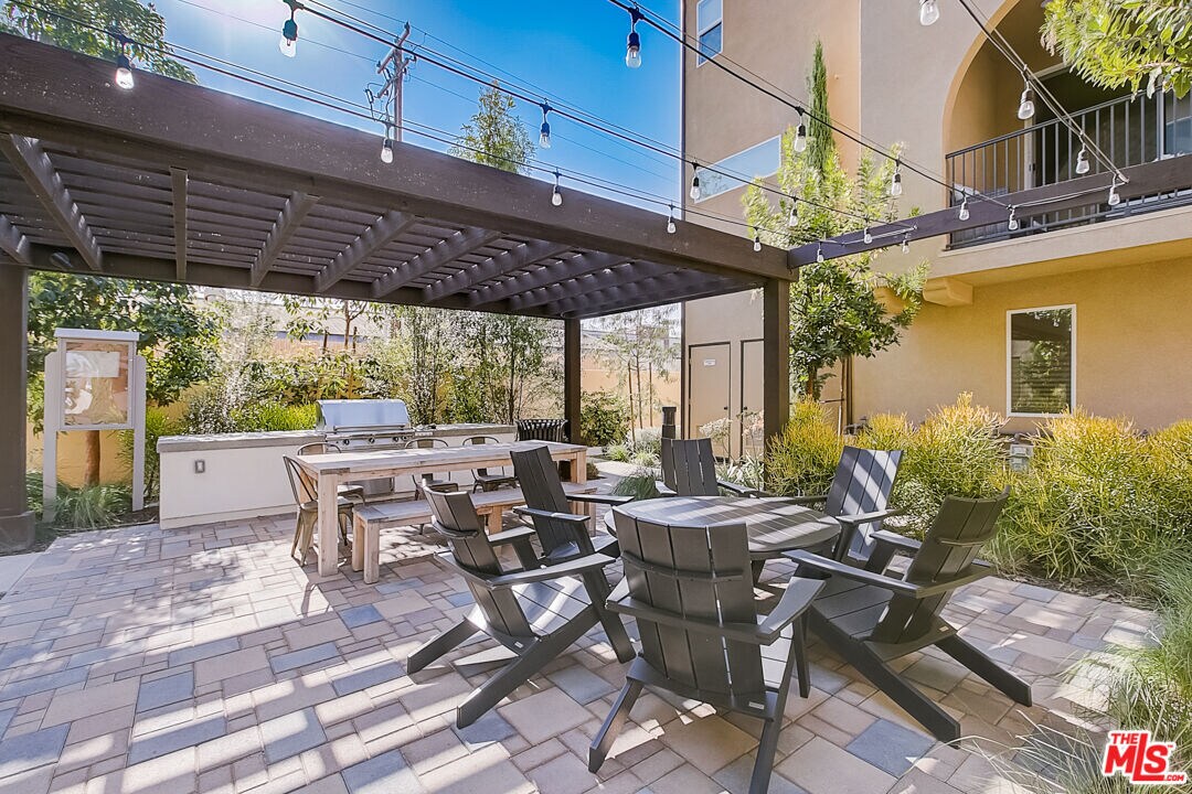 Photo - 681 S District Way (Anaheim, CA)