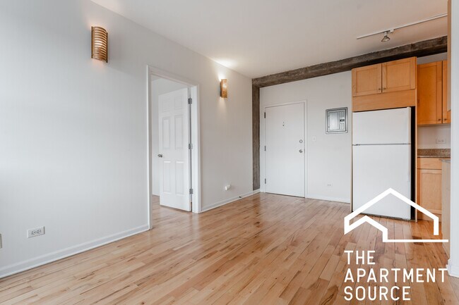 Building Photo - 4630 N Beacon St