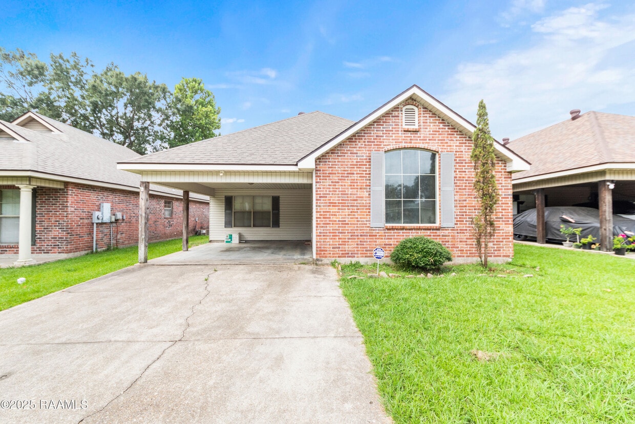 Primary Photo - 204 Jane Dr