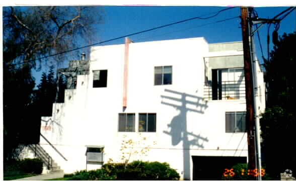 Building Photo - 11649 Acama St