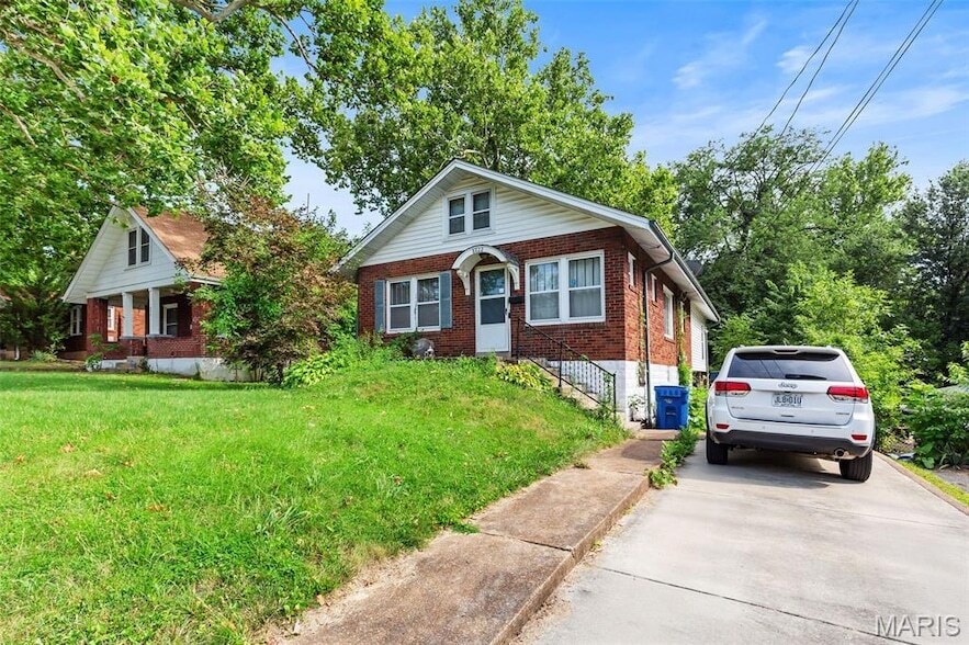 Primary Photo - 8822 Olden Ave