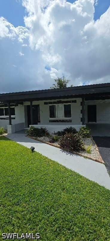 Building Photo - 1118 NE Pine Island Ln