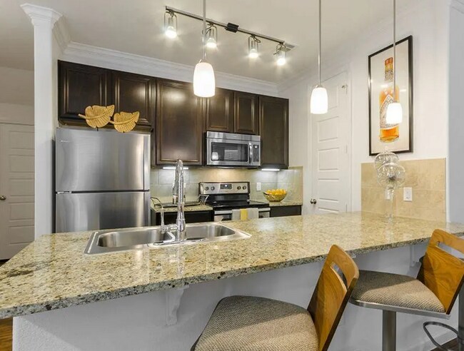 Building Photo - Apartment for Rent