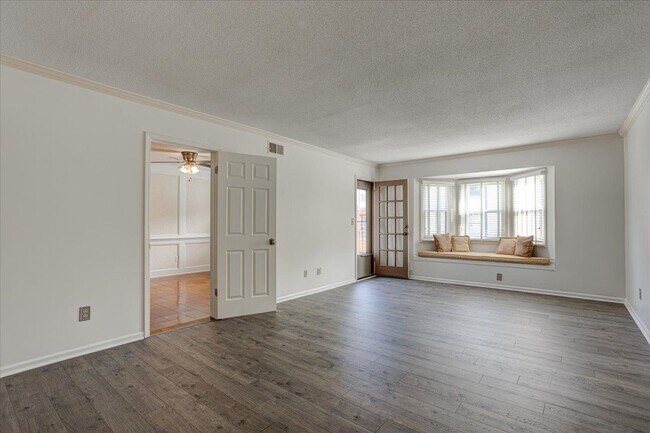 Foto del edificio - 6851 Roswell Rd