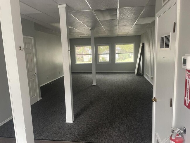 Building Photo - 399 E Main St