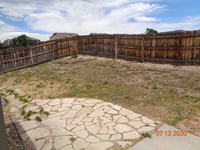 Foto del edificio - Great location close to shopping, gyms and entertainment.