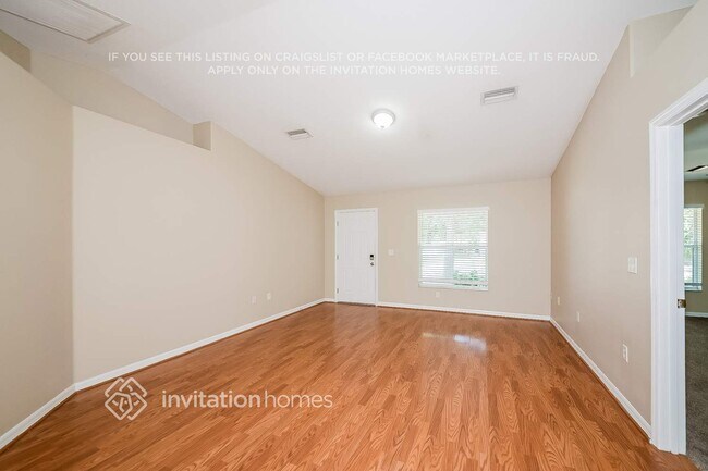 Foto del edificio - 2803 95th St E