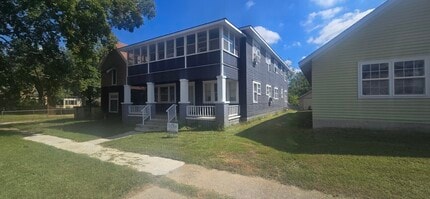 Building Photo - 118 S B St