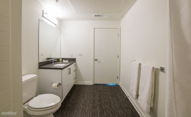 Building Photo - 1 br, 1 bath Apartment - 545 S 9th St