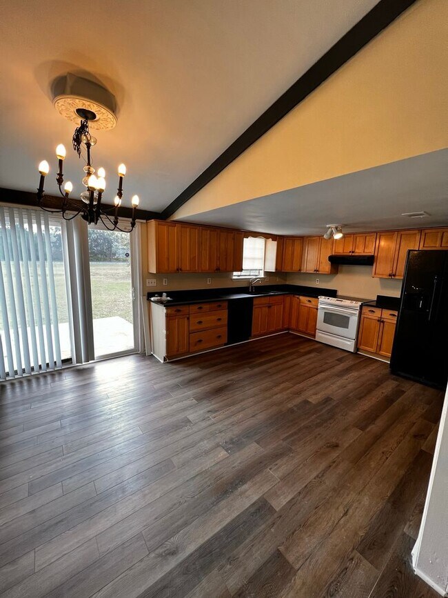 Foto del edificio - House for Rent