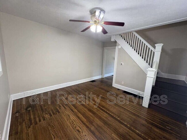 Foto del edificio - 3326 N College Ave