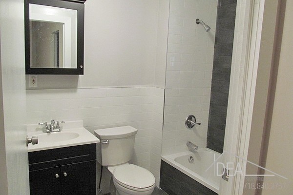 Building Photo - NO FEE: Beautiful 2 Bedroom in Bed-Stuy!