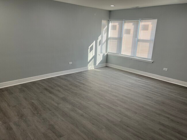 Foto del edificio - 128 Sibley Blvd