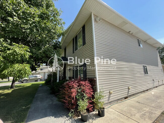 Foto del edificio - 3156 Chasewood Dr