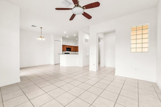Building Photo - 555 Pacific Grove Dr