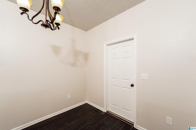 Building Photo - 1144 Amberley Woods Dr